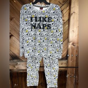 Peanuts fleece pajama set